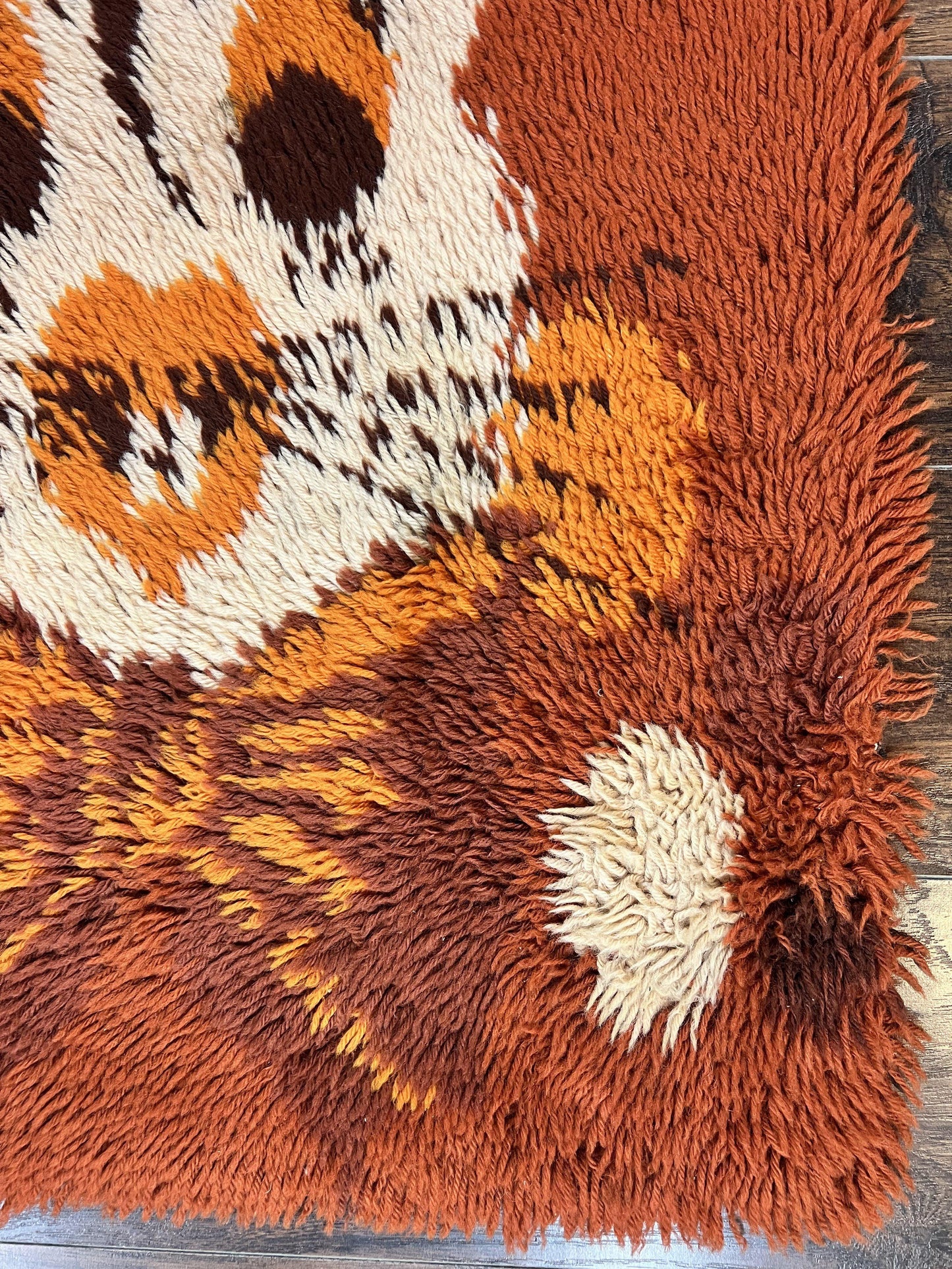 Rya Shag Rug 2x4, Rabbit in Top Hat, Wool, Orange, Vintage 1960s Danish Shag Rug