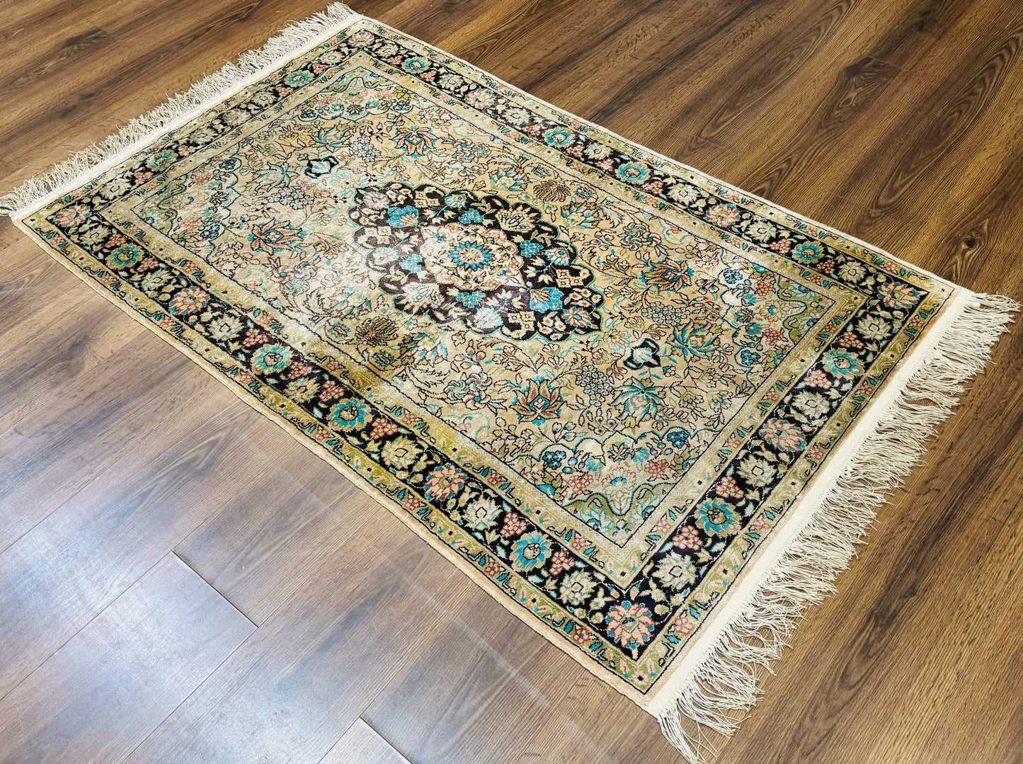 Kashmiri Silk Rug Indian Hand Knotted 3x5 Floral Medallion 200 KPSI