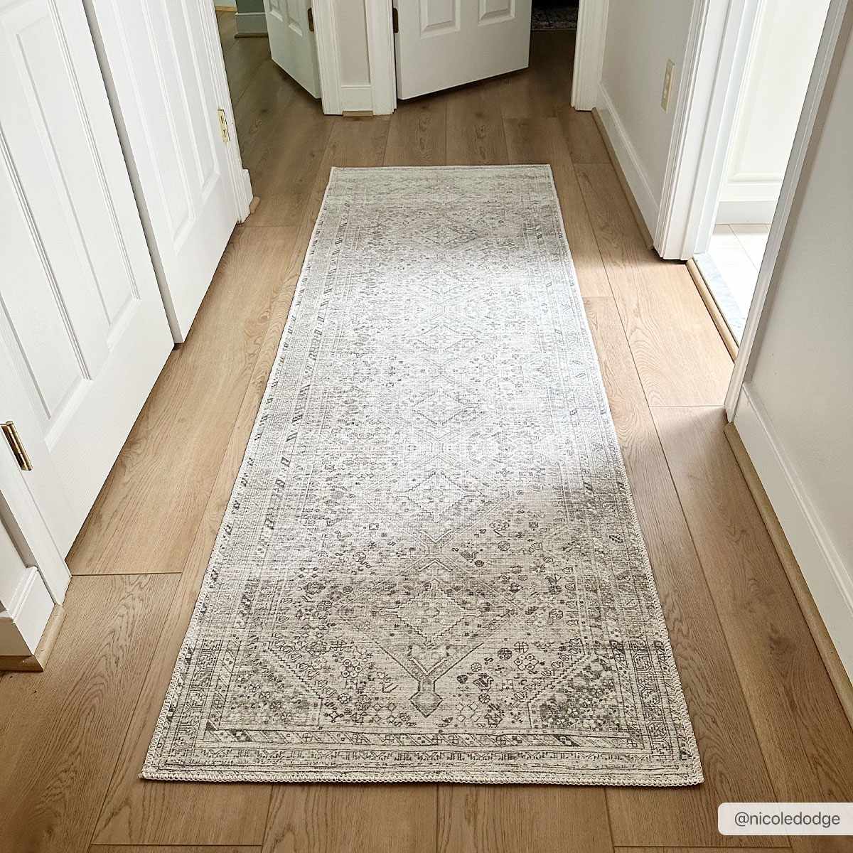 Sage Washable Flat Pile Rug - Cozy Home Decor Accent