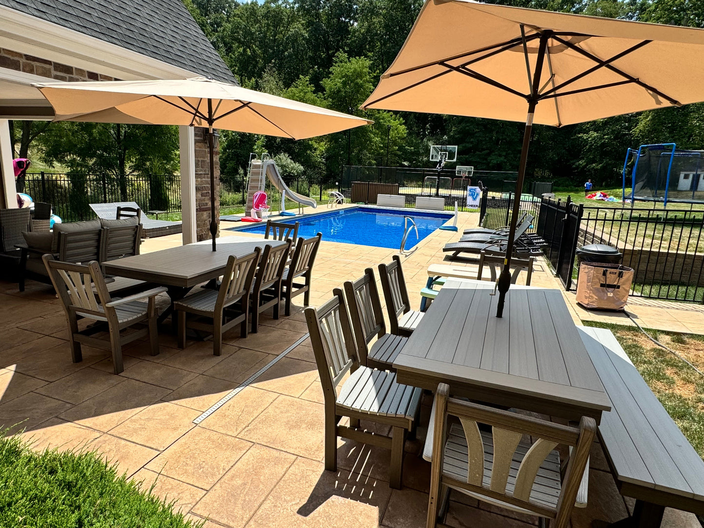 Outdoor Modern Fanback Dining Chair HDPE All Weather Patio Seating