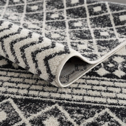 Moroccan Constantin Rug - Elegant Handcrafted Design for Cozy Spaces