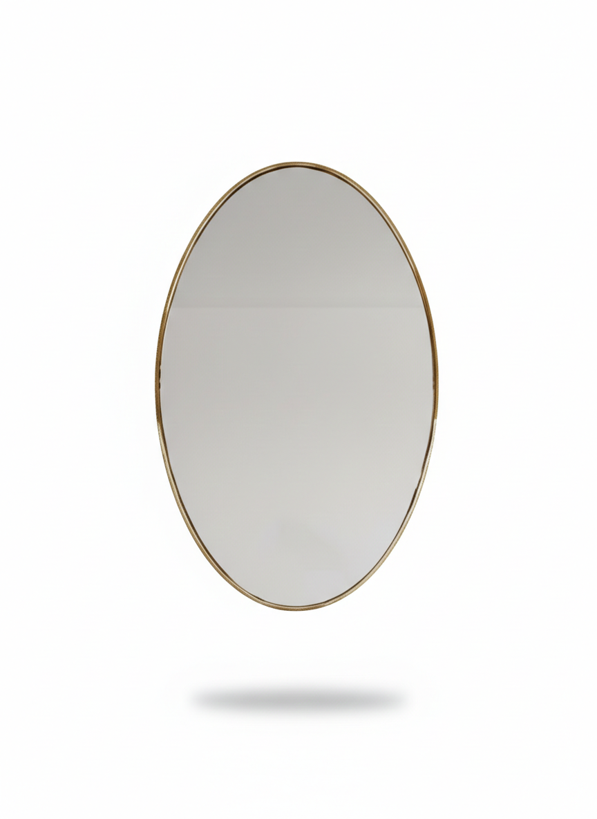 Elegant oval mirror