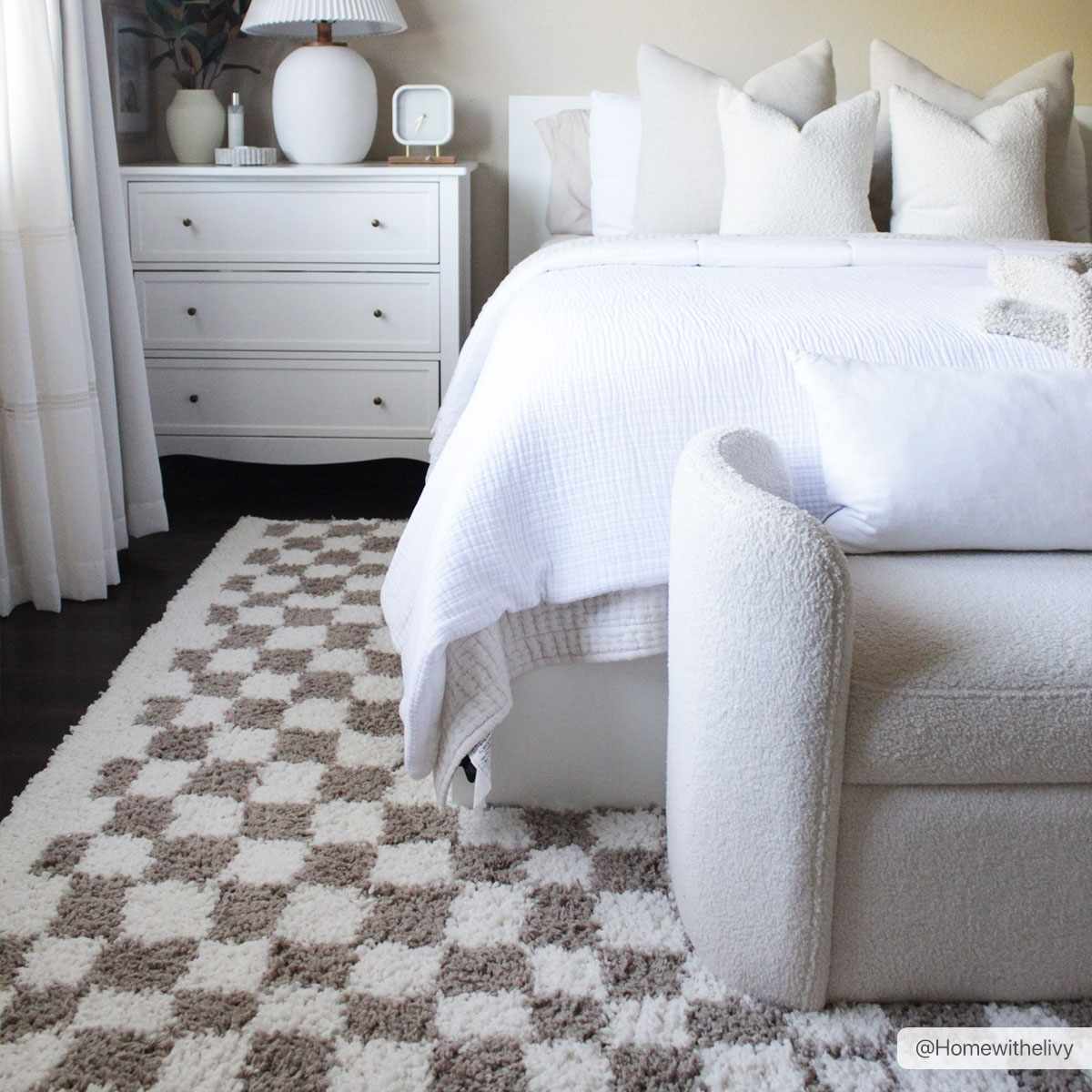 Light Gray Taupe Checkered Area Rug - Modern Living Room Decor