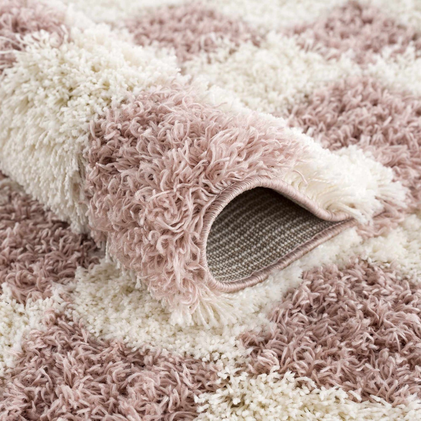 Pink Checkered Shag Rug - Cozy Stylish Room Accent