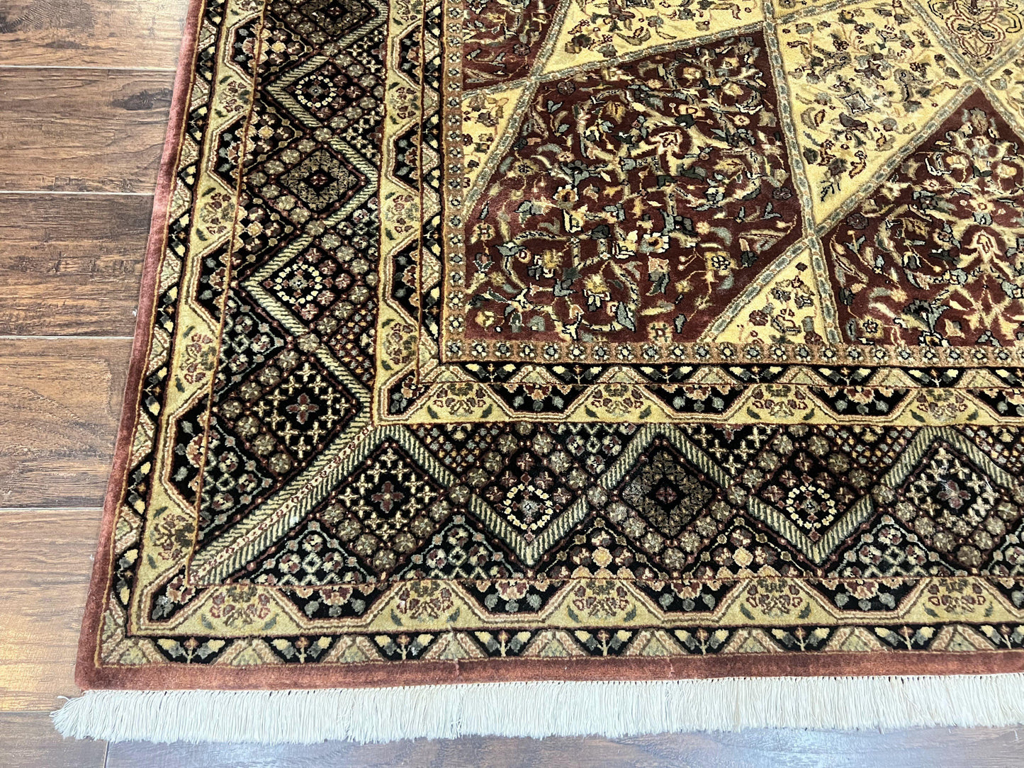 Indo Persian Rug 8x10, Dome Design, 210 KPSI, Handmade Vintage Wool Rug