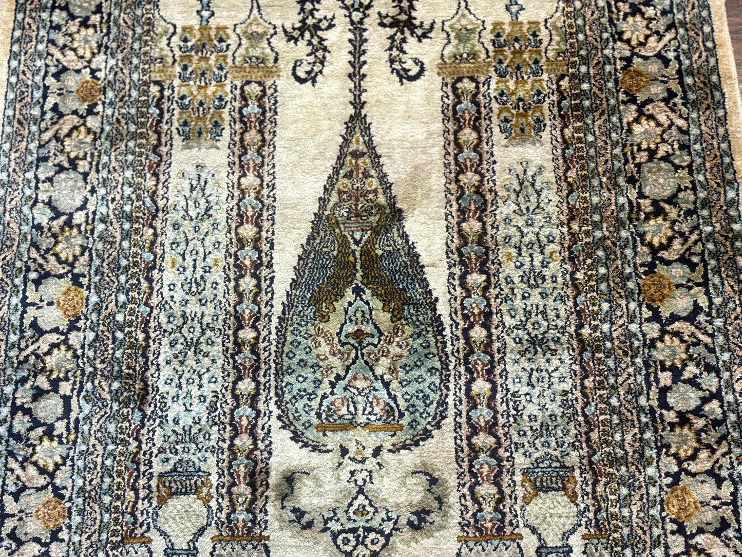 Kashmiri Silk Rug 3x4 Handmade Silk Prayer Rug 400 KPSI Premium Quality