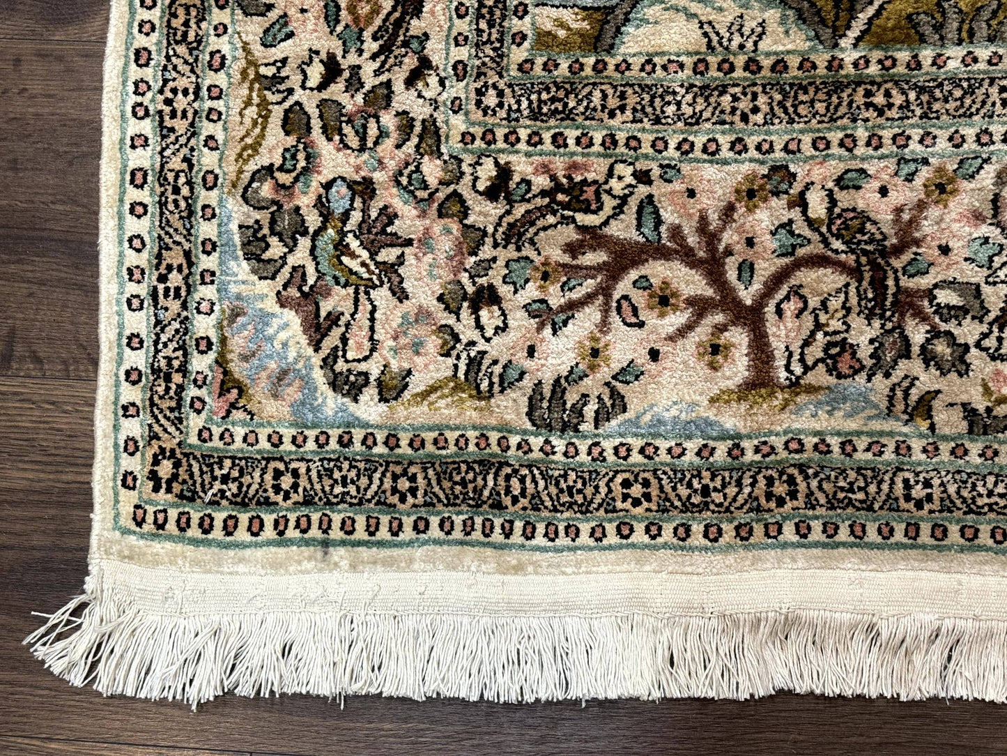Indian Kashmiri Silk Rug 4x7, Tree of Life Design, Very Fine 380 KPSI, Birds