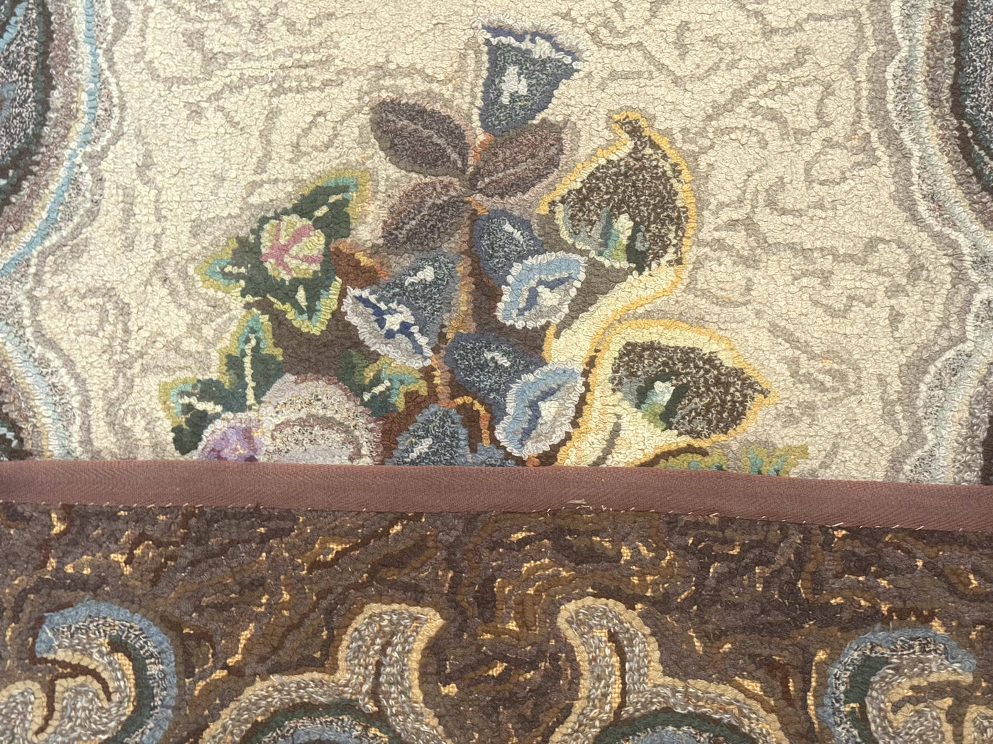 Antique American Hooked Wool Rug Floral Vintage Area Rug Handmade