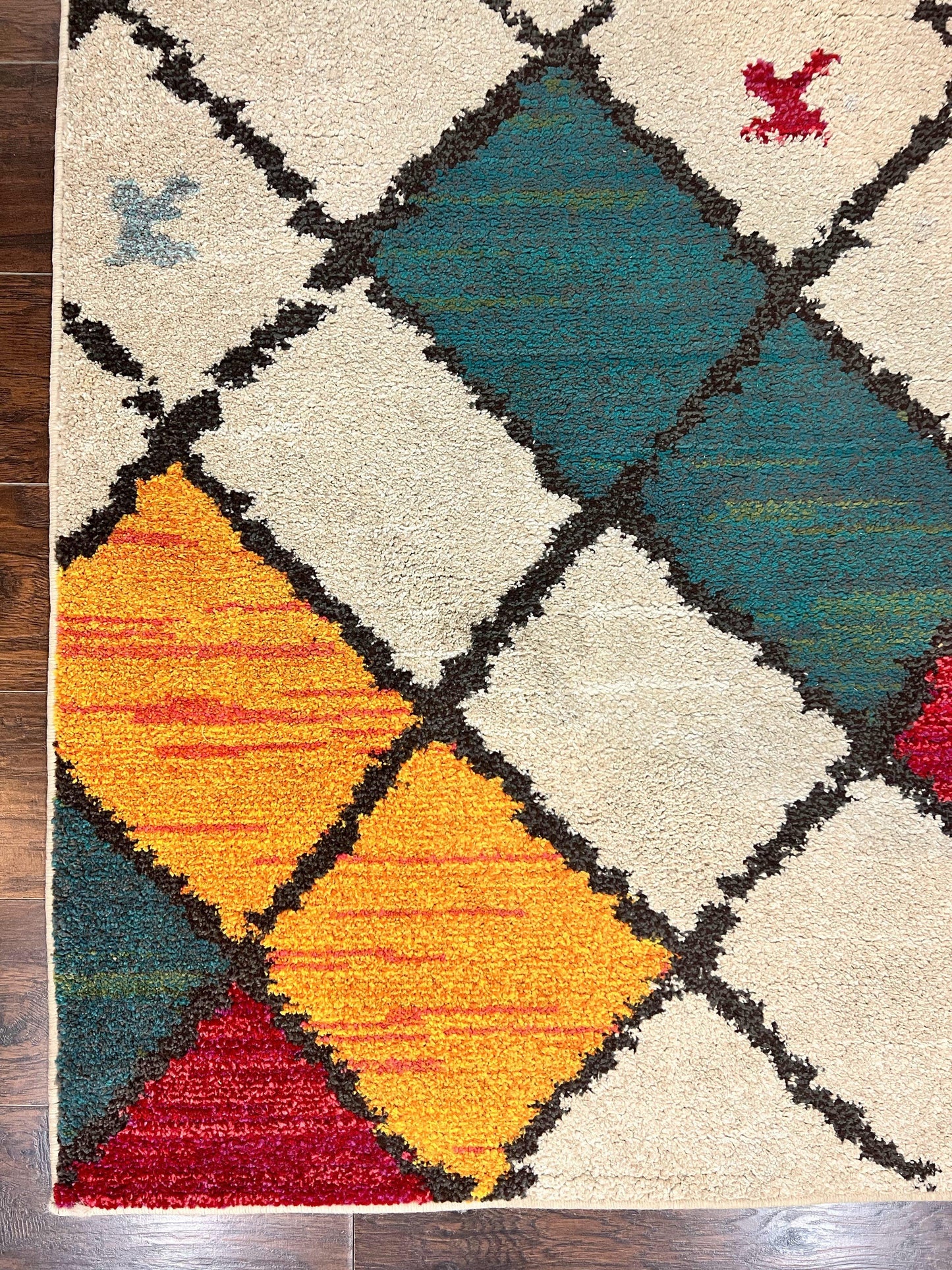 Panel Design Rug 5 x 7.6, Ivory/Beige & Multicolor