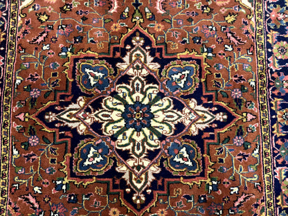 Indo Persian Heriz Rug 4x6 Handmade Wool Vintage Rust Red Navy Cream
