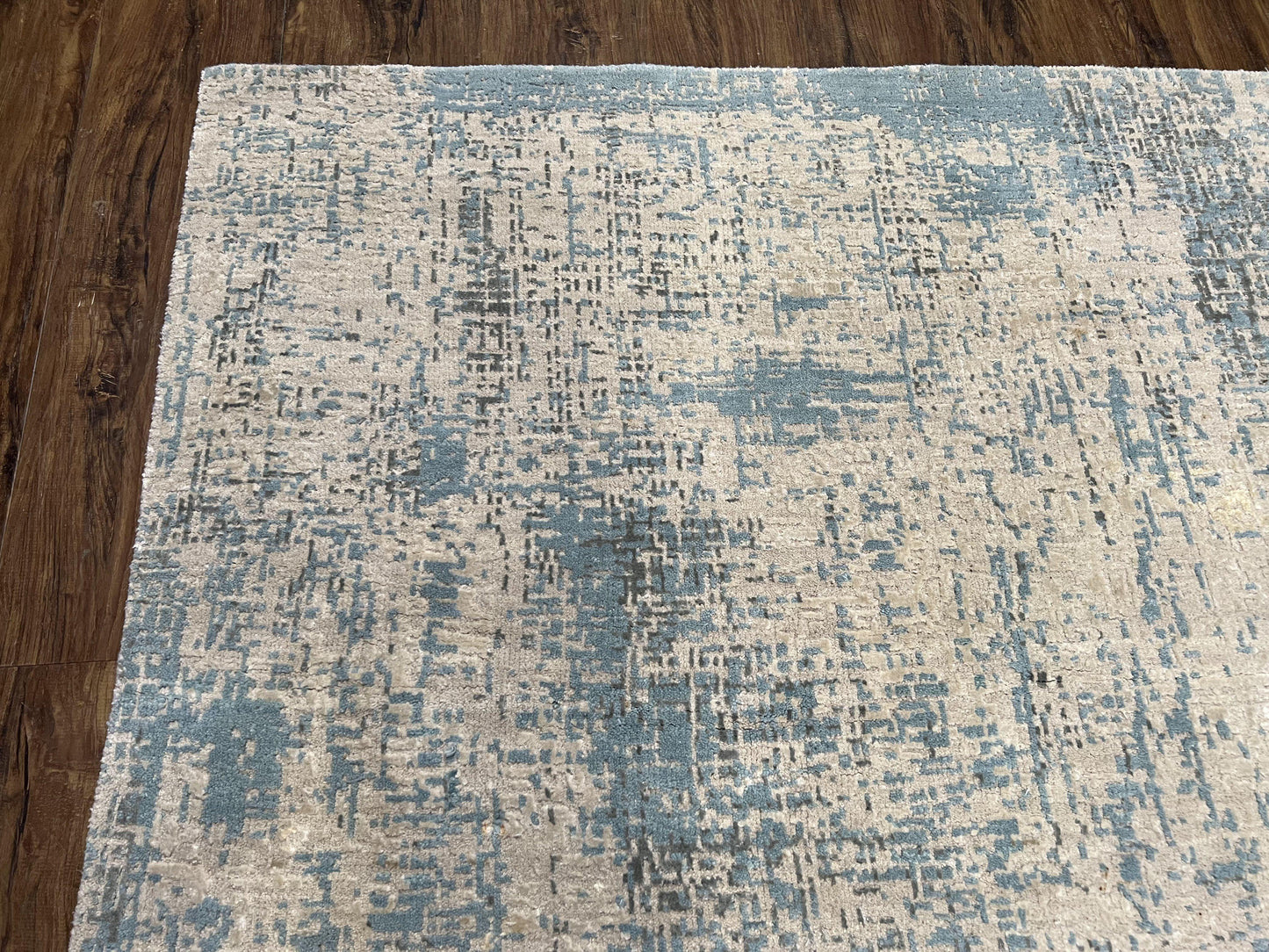 Modern Tibetan Rug 5x8 Ft Light Blue and Gray Wool Handmade Nepal Rug with Raised Pattern