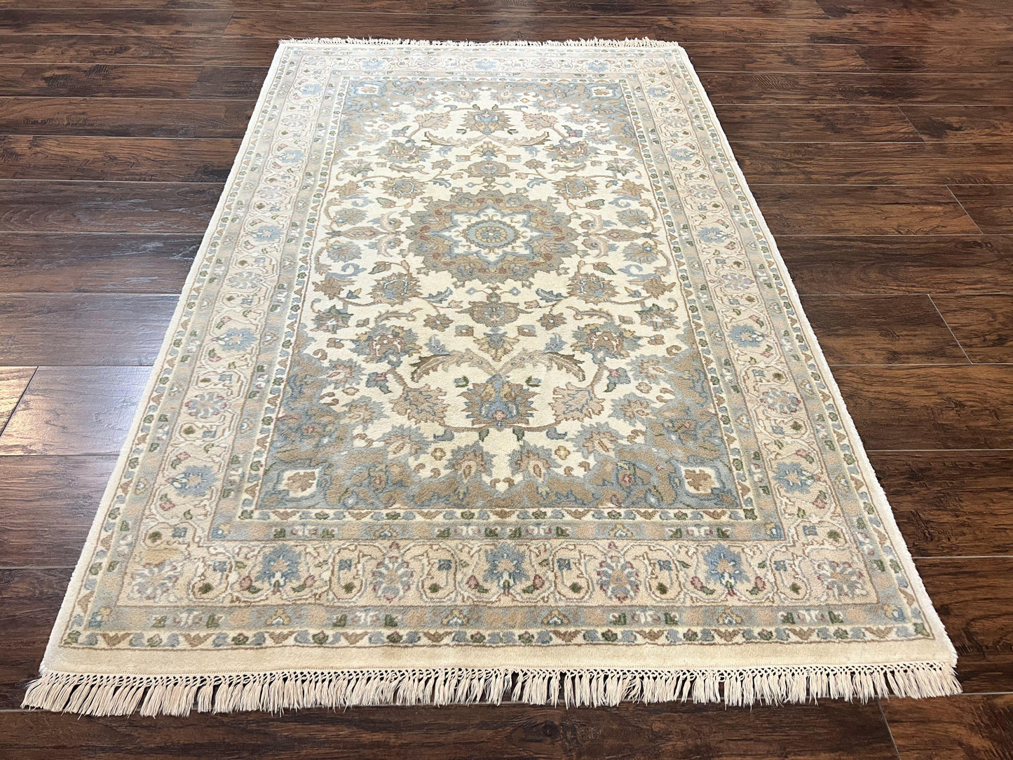 Indo Persian Rug 4x6 Floral Medallion Handmade Wool Beige Vintage Carpet