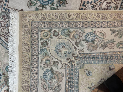 Handmade Persian Rug Wool Vintage Floral Medallion Oriental Carpet 8 By 10.6