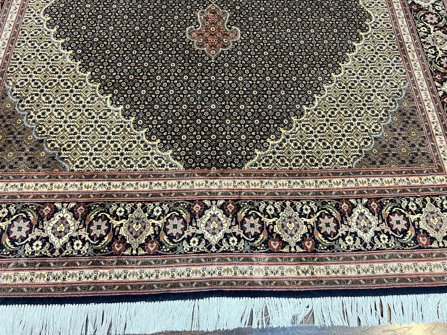 Persian Tabriz Rug 7x10 Hand Knotted Wool Vintage Carpet Collection