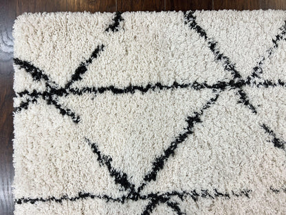 Modern Shag Rug 5x7, Ivory and Black Area Rug 5 x 7 ft