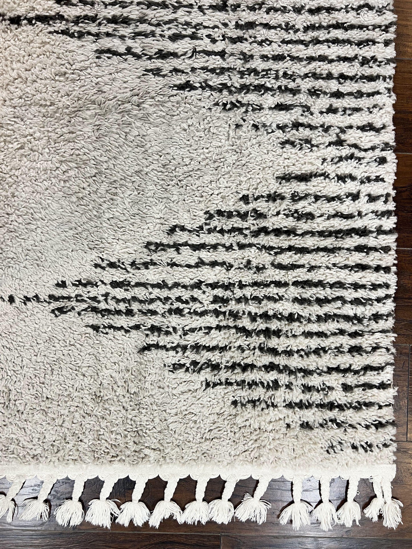 Shag Rug 5x8 Modern Moroccan Style Area Rug Off White And Black