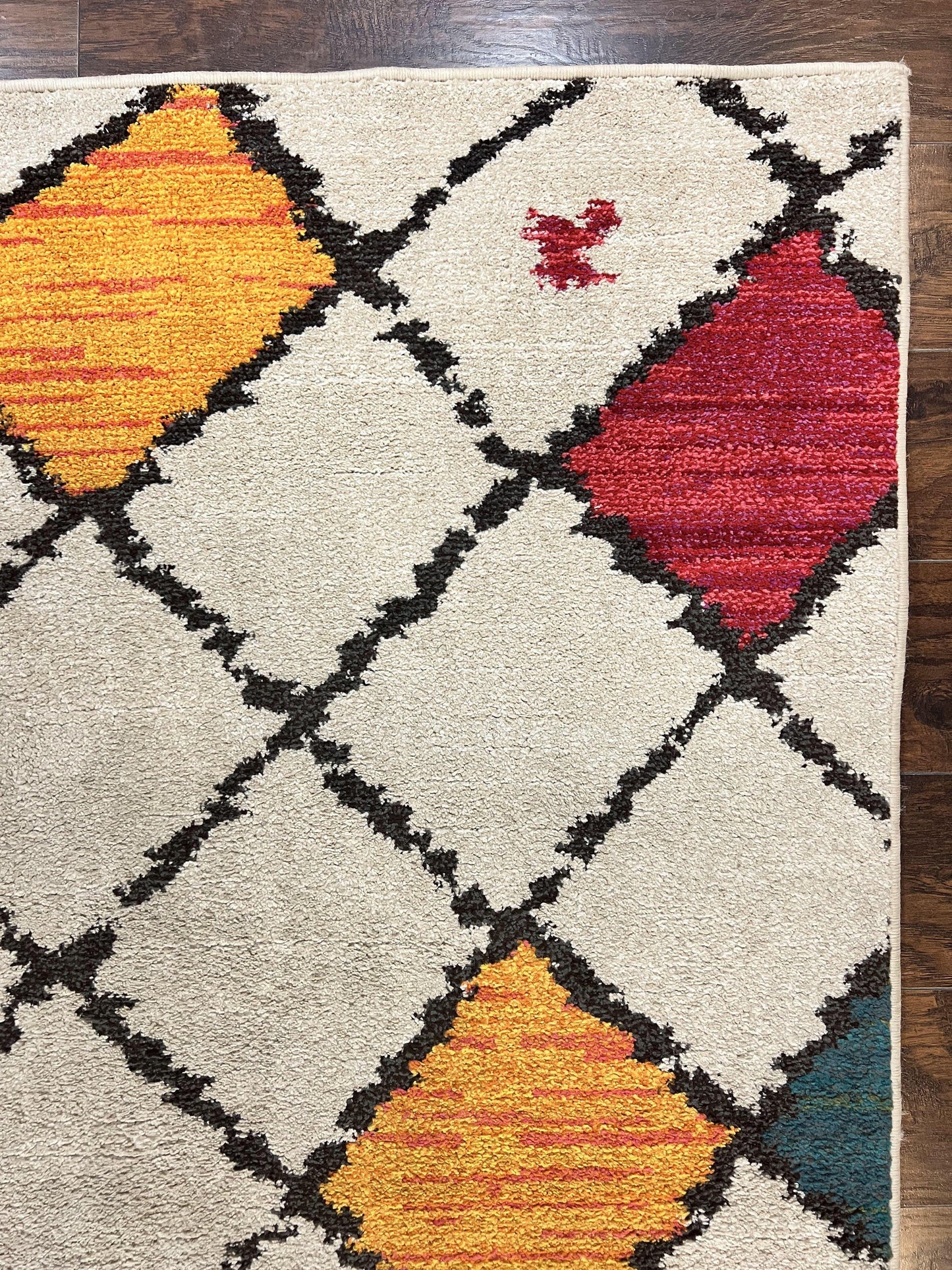 Panel Design Rug 5 x 7.6, Ivory/Beige & Multicolor