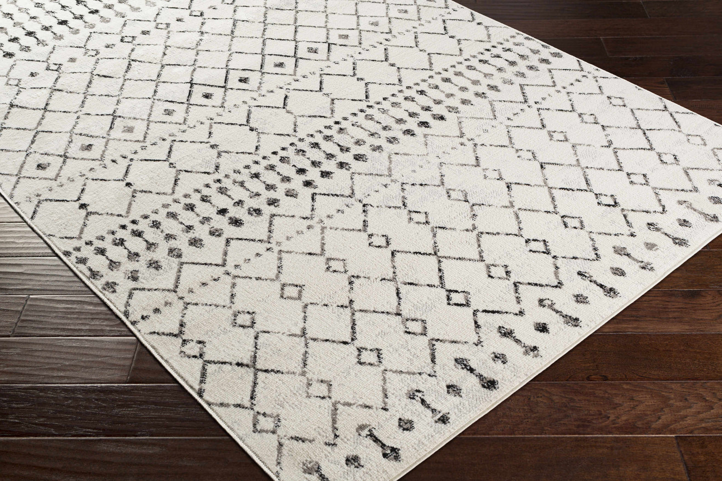 Scandinavian Moroccan Trellis Area Rug - Stylish Geometric Design for Modern Homes