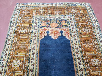 Ghiordes Prayer Rug Antique Turkish Anatolian Twin Mihrabs Collectible Oriental Rug