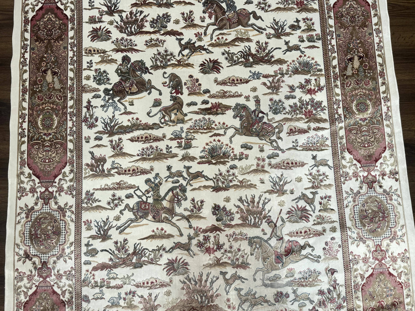 Turkish Silk Rug 5x8 Ivory Hunting Design Animal Pictorials Bamboo Silk