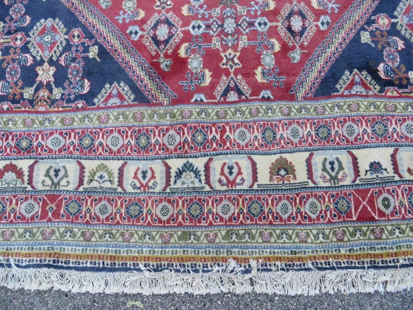 Persian Shiraz Rug Handmade Tribal Pattern
