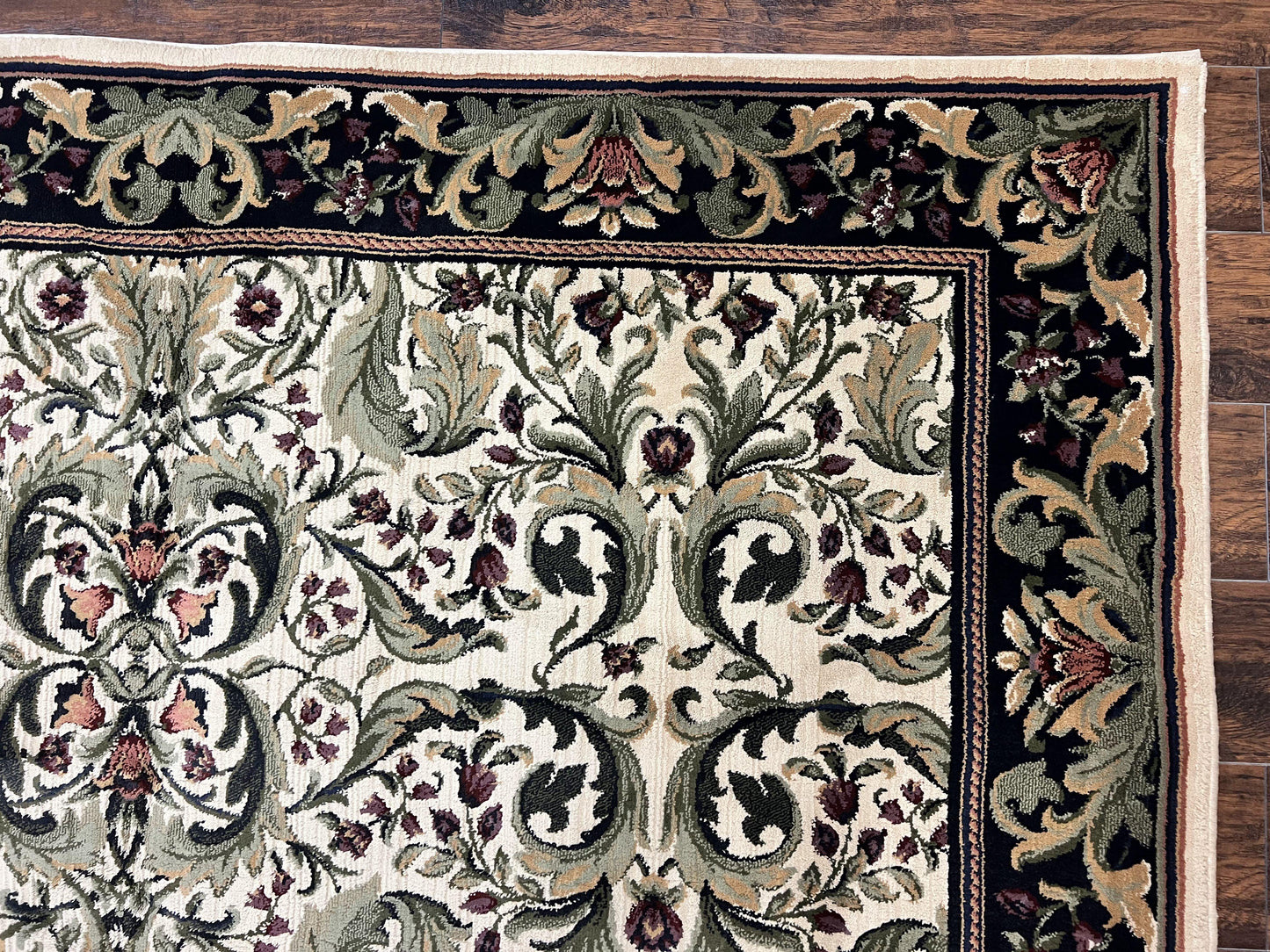 Oriental Rug 8x11, Floral Pattern, Ivory and Black