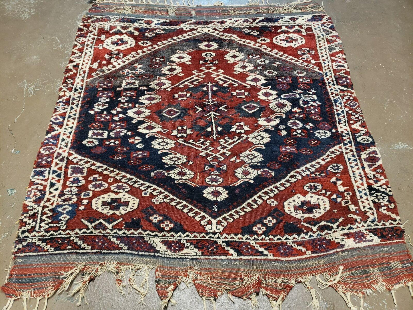Antique Turkish Rug Bergama Wool Handmade With Vegetable Dyes Medallion Pattern 47 By 52 Inches