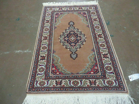 Turkish Kayseri Wool And Cotton Rug Hand Made Vintage 34x51 Floral Medallion