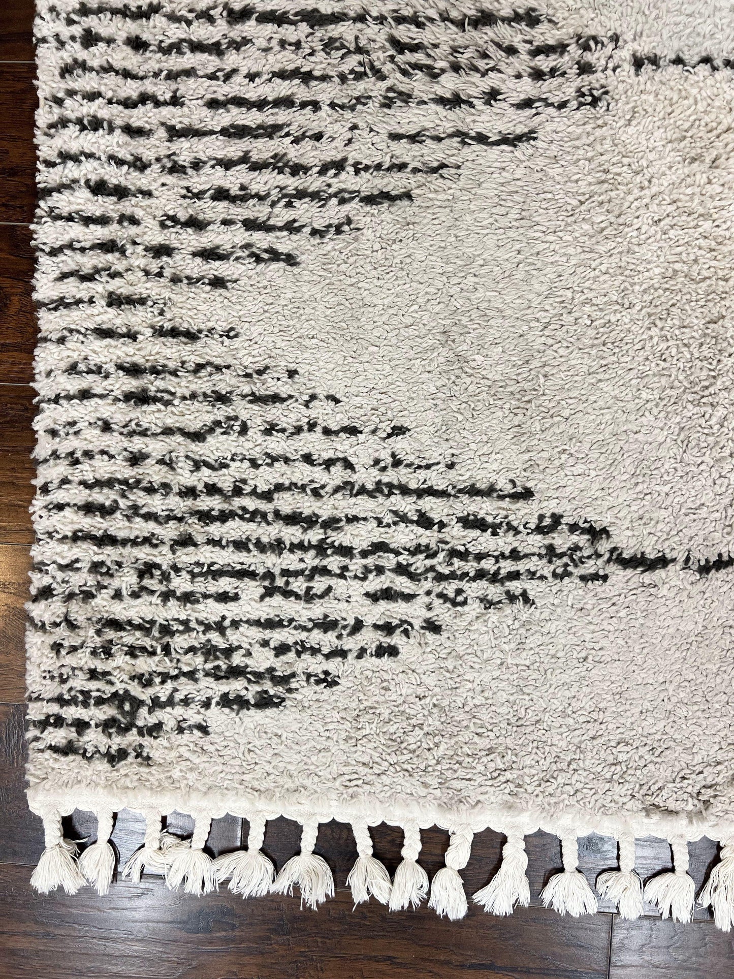 Shag Rug 5x8 Modern Moroccan Style Area Rug Off White And Black