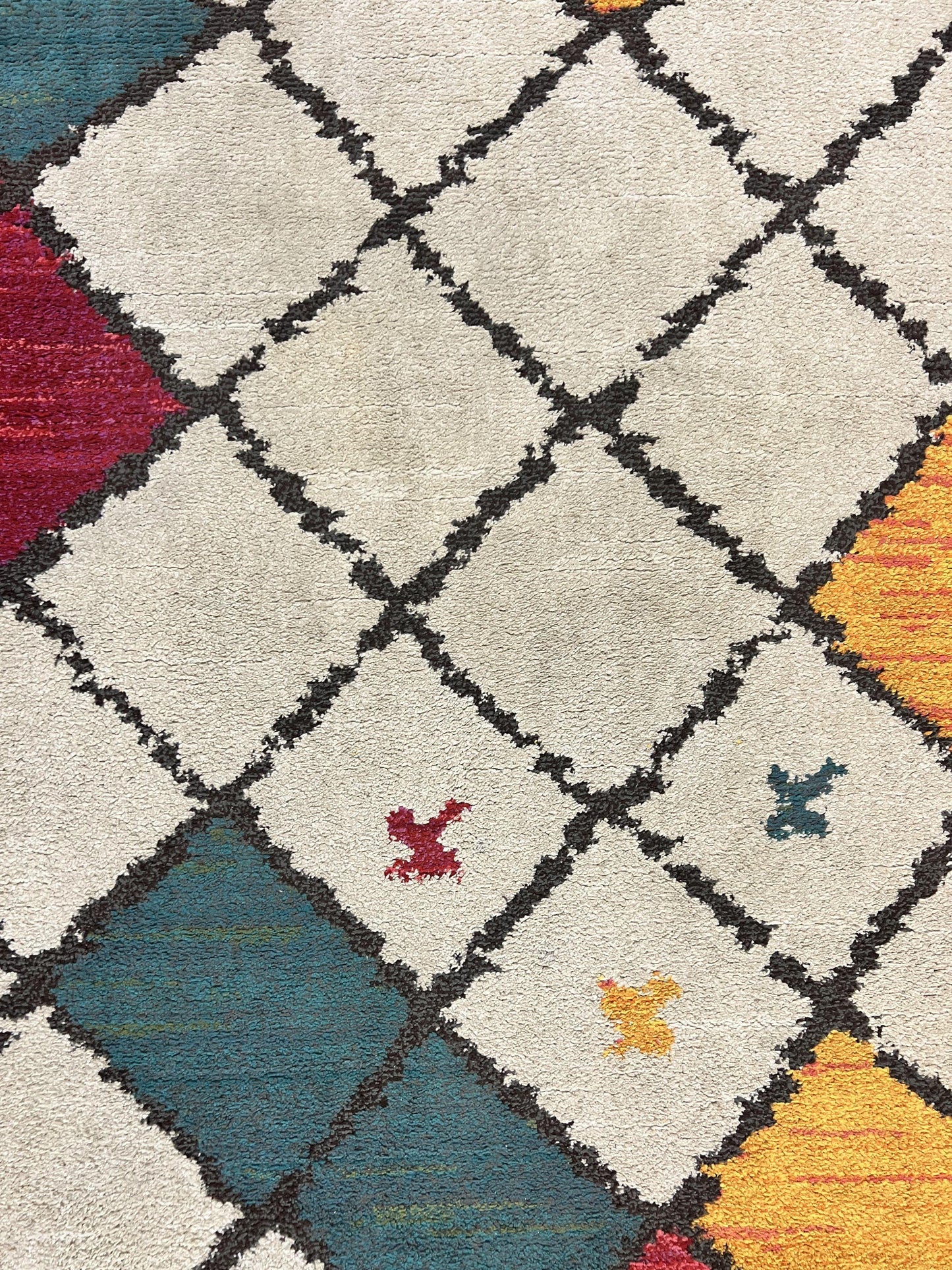 Panel Design Rug 5 x 7.6, Ivory/Beige & Multicolor