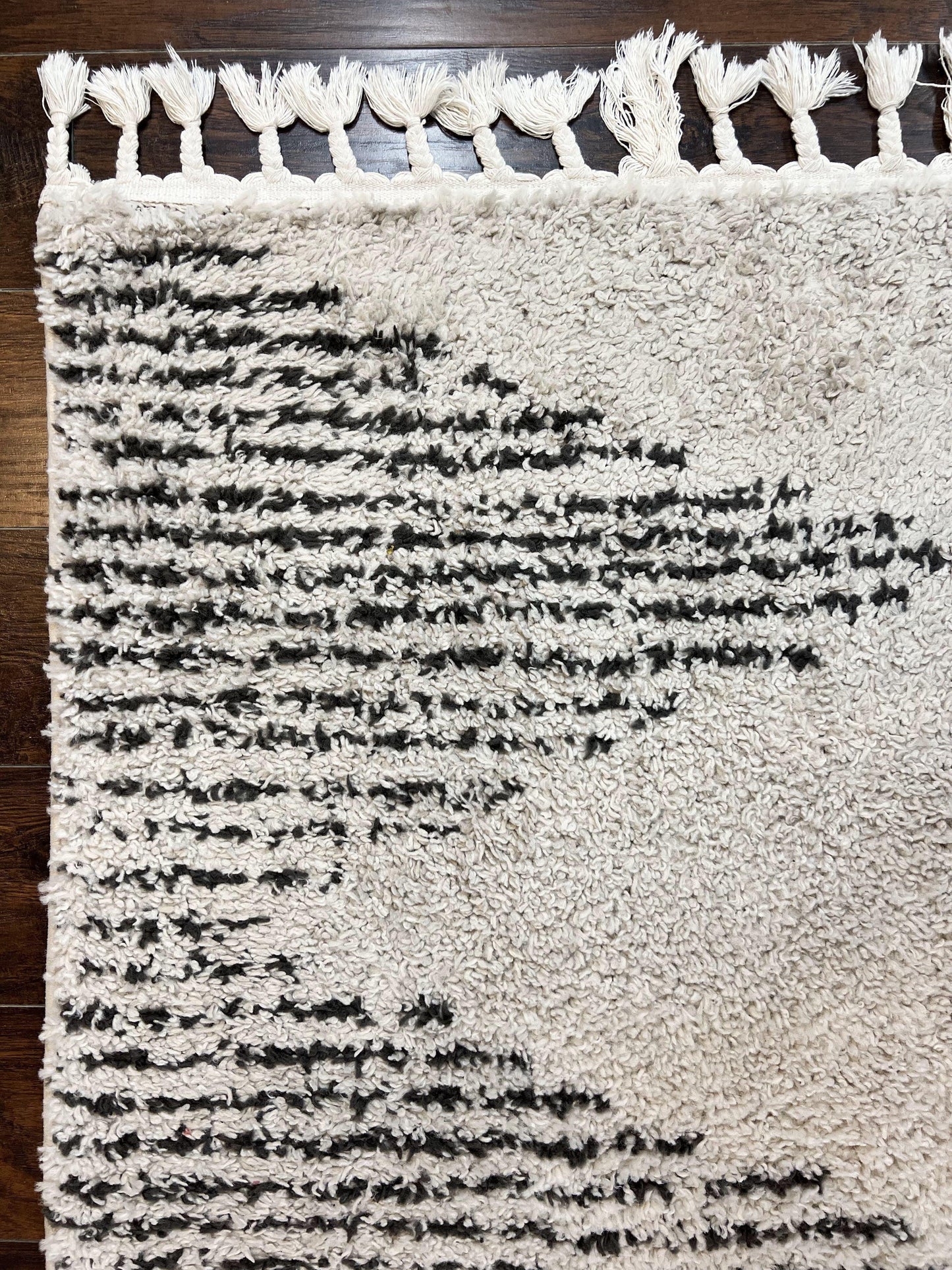 Shag Rug 5x8 Modern Moroccan Style Area Rug Off White And Black