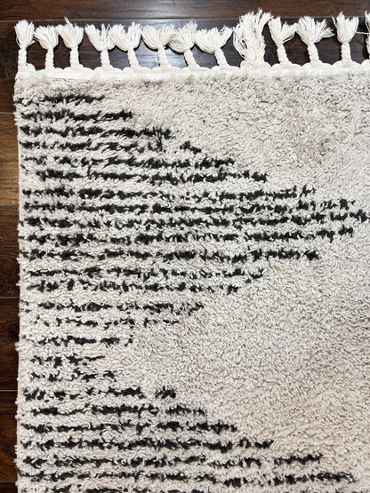 Shag Rug 5x8 Modern Moroccan Style Area Rug Off White And Black