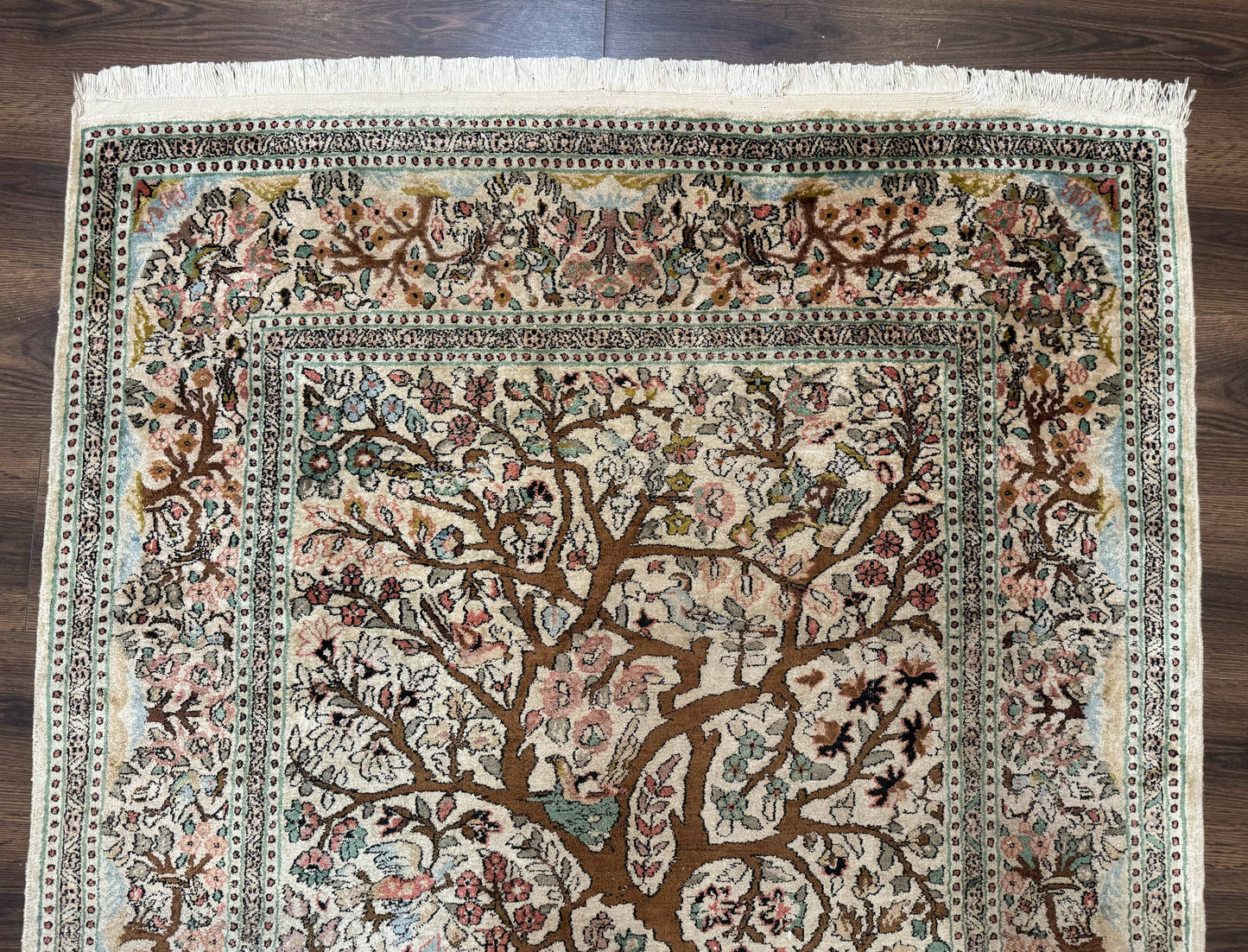 Indian Kashmiri Silk Rug 4x7, Tree of Life Design, Very Fine 380 KPSI, Birds