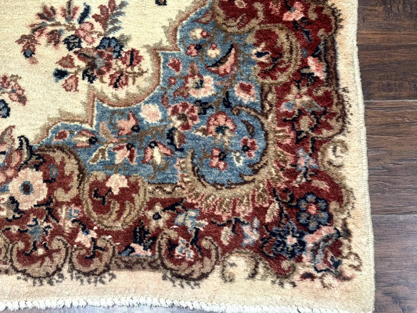 Square Persian Kerman Rug, Beige/Cream and Light Blue, Traditional Persian Rug, 5.5 x 5.5 ft