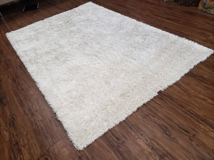 Safavieh Shag Rug 5x8, Pearl White Color, Isaac Mizrachi Shag Collection 5x7 Carpet, High Pile Soft Fluffly Bedroom Rug, Living Room Rug
