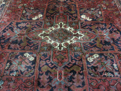 Persian Heriz Rug 8x11 Hand Knotted Wool Geometric Medallion Vintage