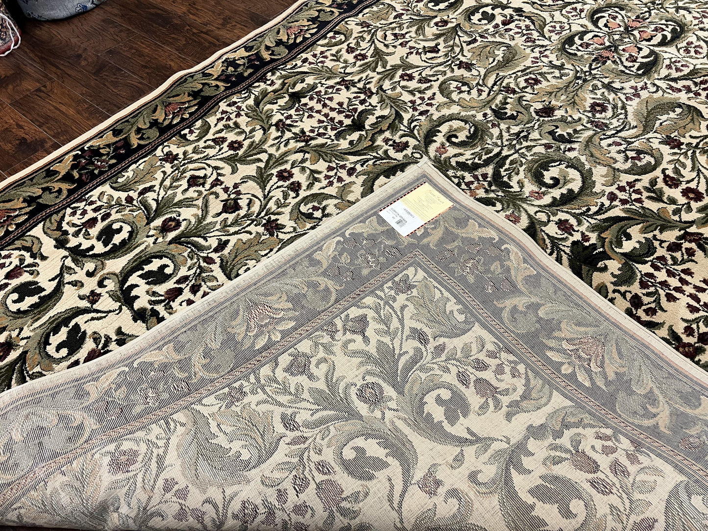 Oriental Rug 8x11, Floral Pattern, Ivory and Black