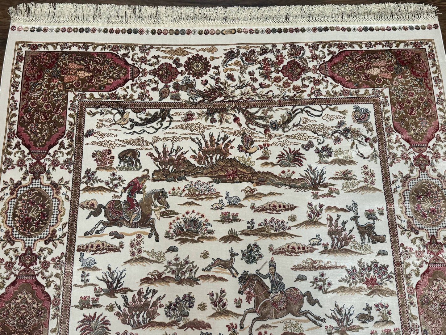 Turkish Silk Rug 5x8 Ivory Hunting Design Animal Pictorials Bamboo Silk