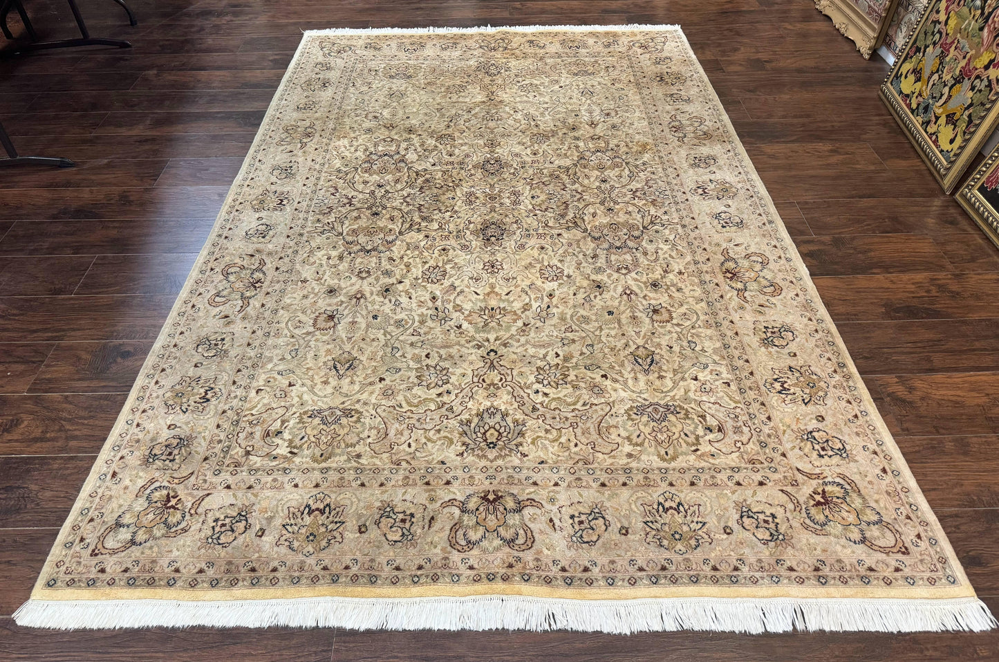 Persian Rug Handmade Wool 6x9 Floral Beige