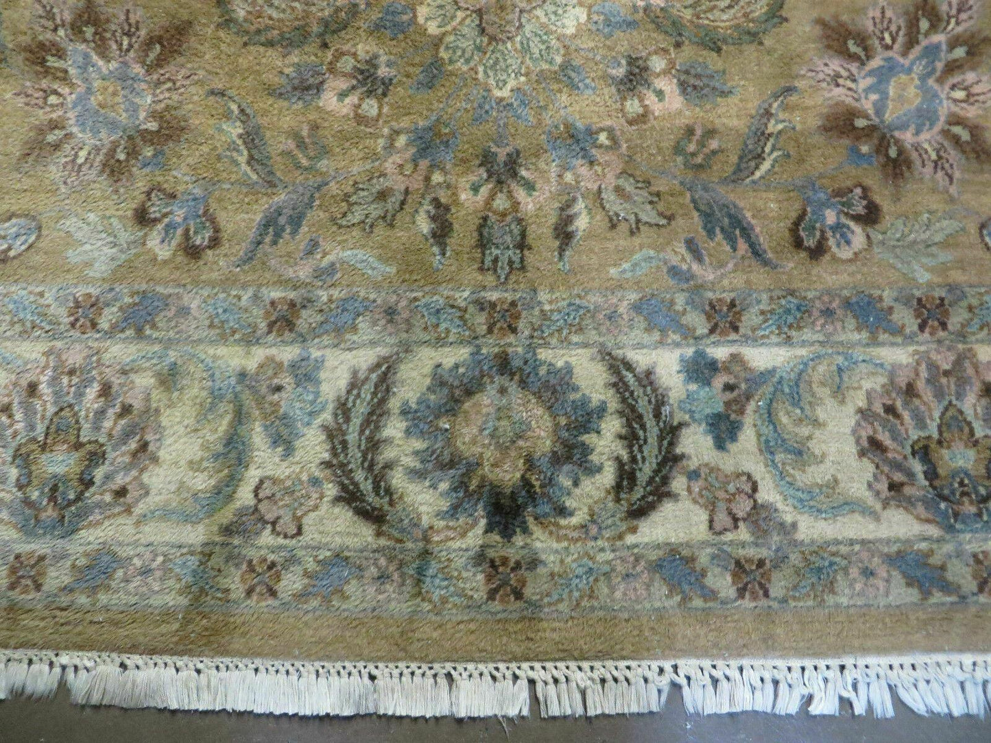 Jaipur Vintage Wool Rug Handcrafted Indian Floral
