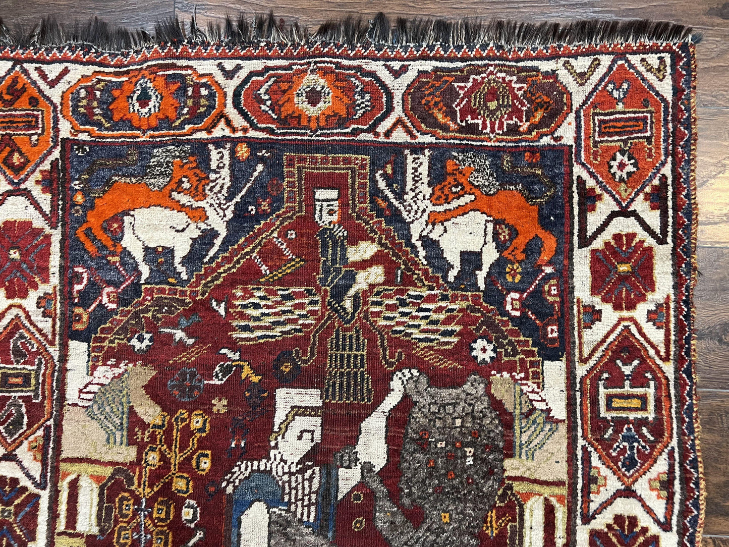 Persian Shiraz Pictorial Rug Antique Handmade Wool Lions Tribal Rug 3.6 by 5