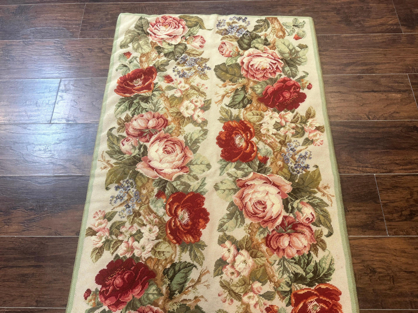 Small Needlepoint Rug 2.8 x 4.7, Floral, Vintage