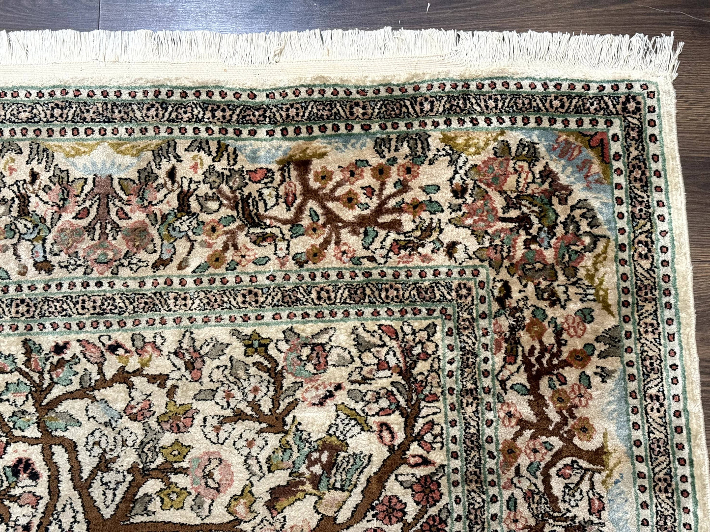 Indian Kashmiri Silk Rug 4x7, Tree of Life Design, Very Fine 380 KPSI, Birds