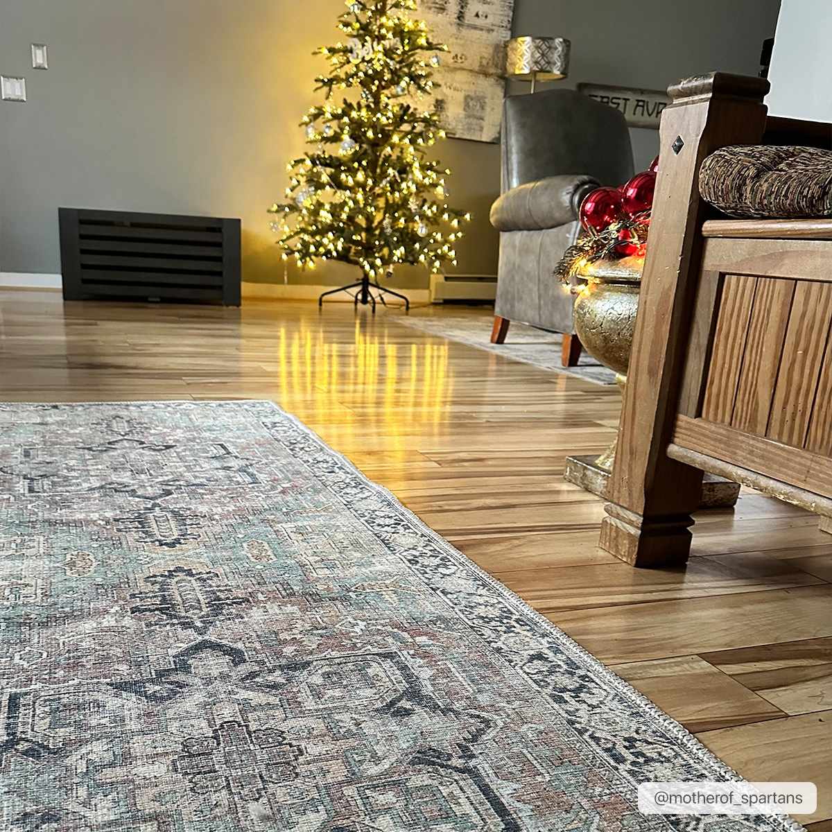 Washable Green Tumble Dry Rug - Soft and Durable