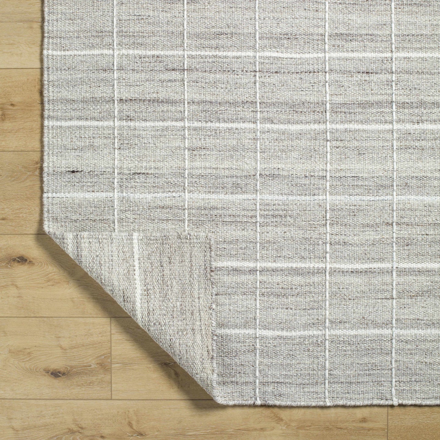 Checkered Area Rug - Stylish Nissa Design for Modern Décor