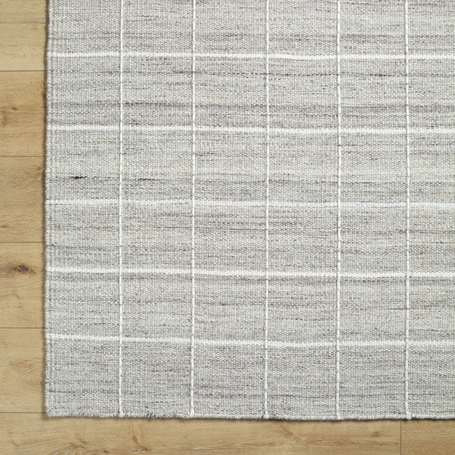 Checkered Area Rug - Stylish Nissa Design for Modern Décor