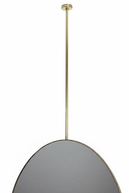 Oval ceiling-mounted mirror with slim brass rod