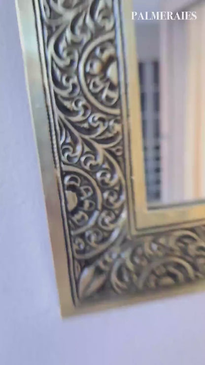 Miroir en laiton fait main en forme d'arche marocaine