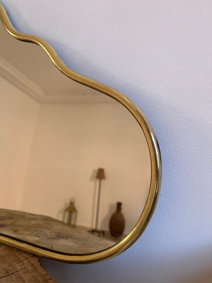 Espejo de pared de latón antiguo con forma de nube